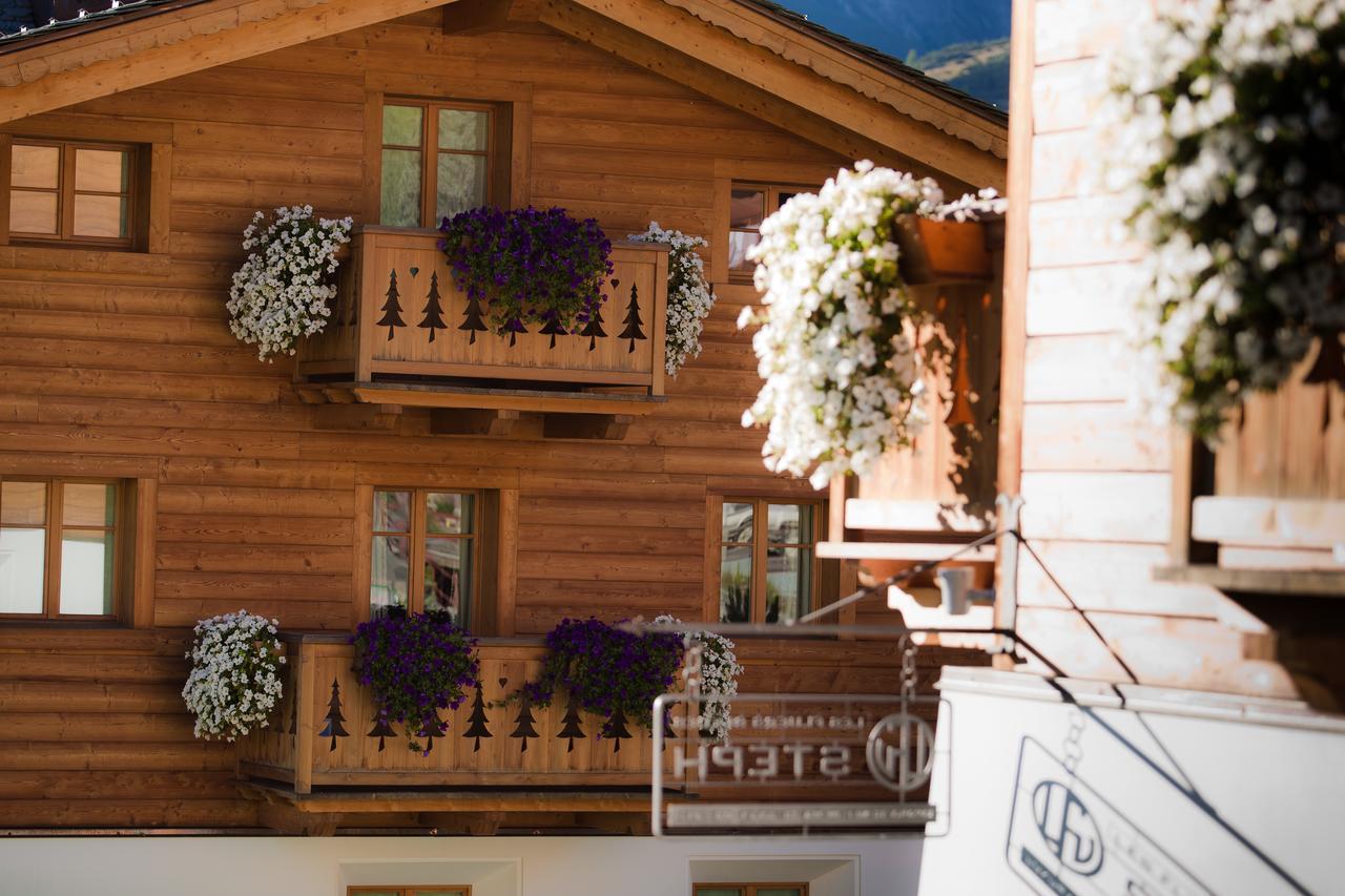 Les Fleurs Bleues Aparthotel Livigno Exteriör bild